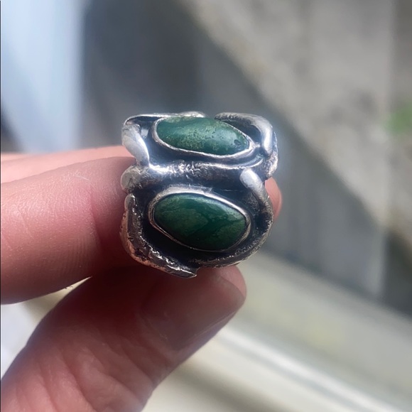 Turquoise and silver ring - Picture 5 of 13